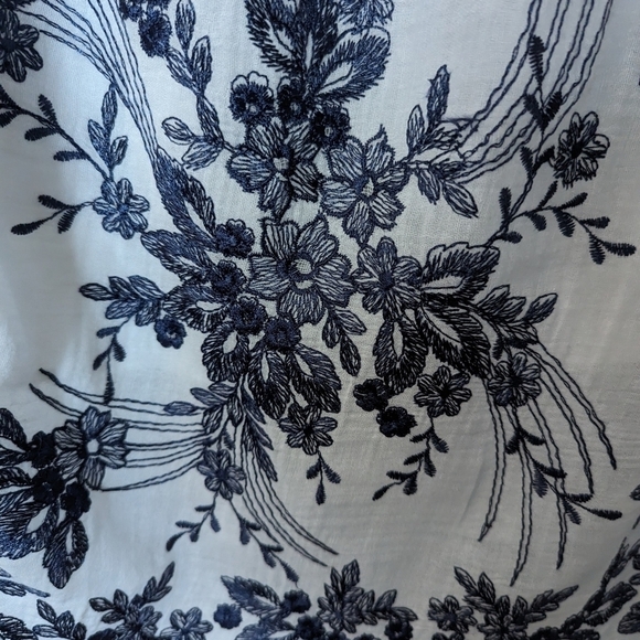 Frocella tunic blouse white with blue embroidery, lined - Picture 10 of 11